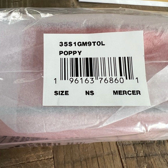 NWT Michael Kors Mercer leather crossbody - Picture 4 of 6